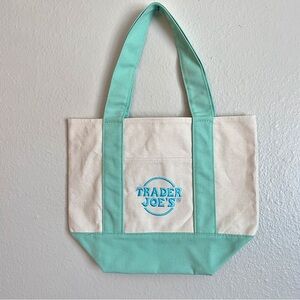 NEW Trader Joe’s Pastel green Easter mini tote bag